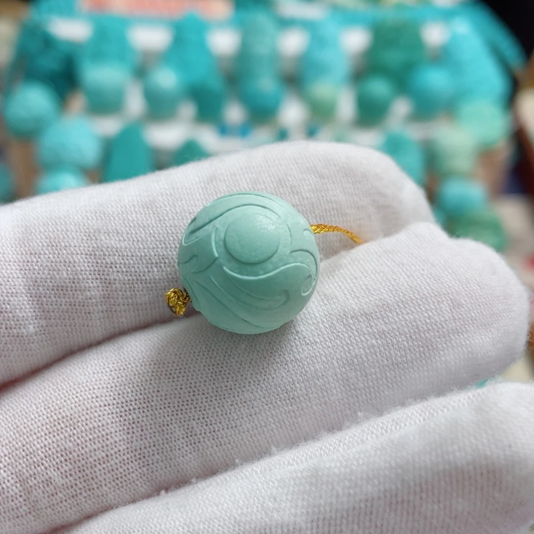 绿松石未镶嵌珠宝奇石