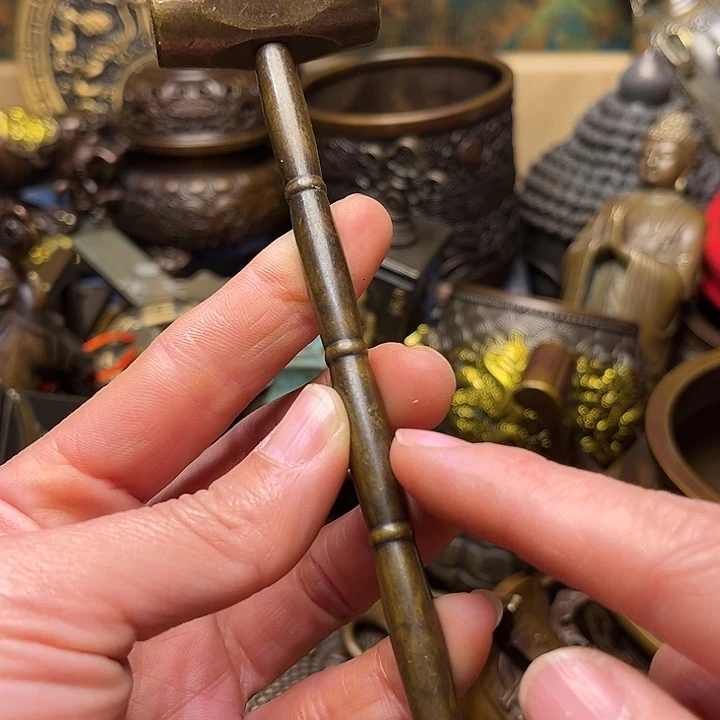 精美铜器批发档口