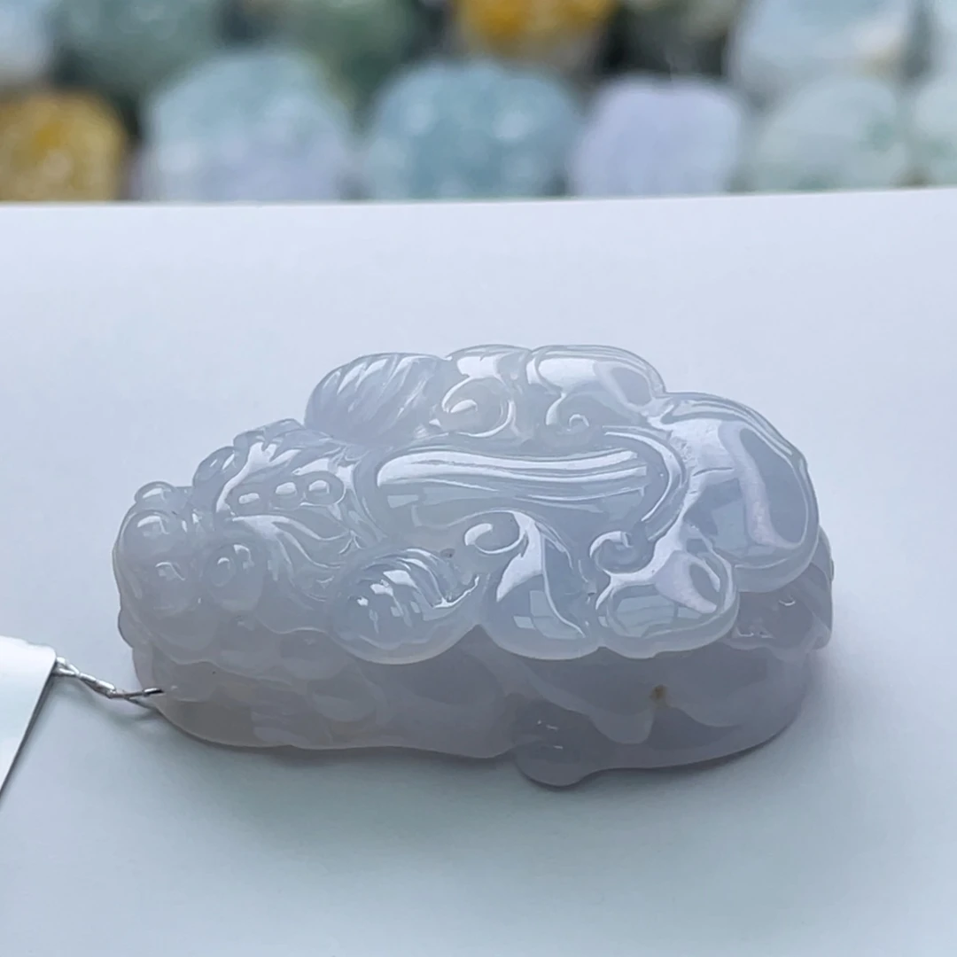 翡翠颈饰未镶嵌貔貅