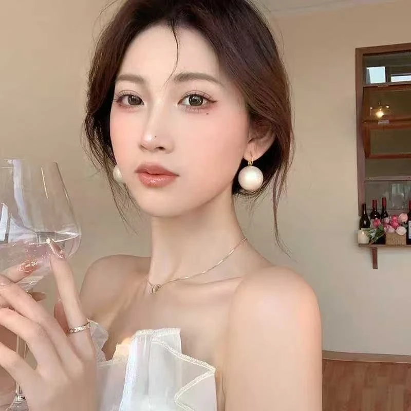 非金属仿珍珠耳饰 大耳钉