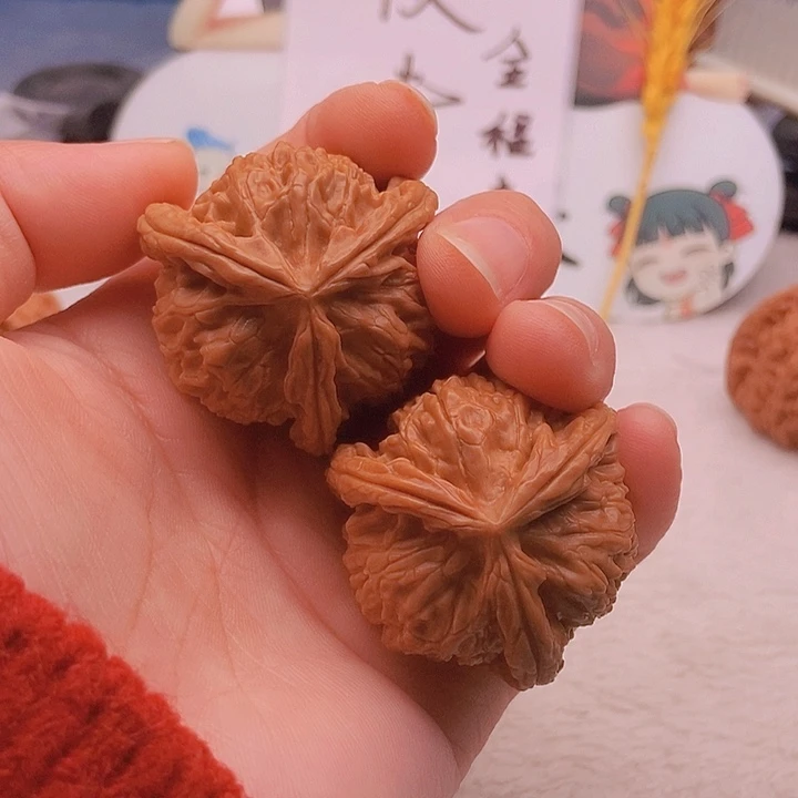 吊坠文玩核桃三棱