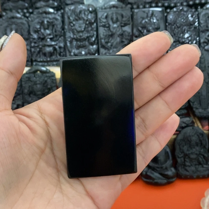【闪购商品】未镶嵌蛇纹石玉颈饰张*头