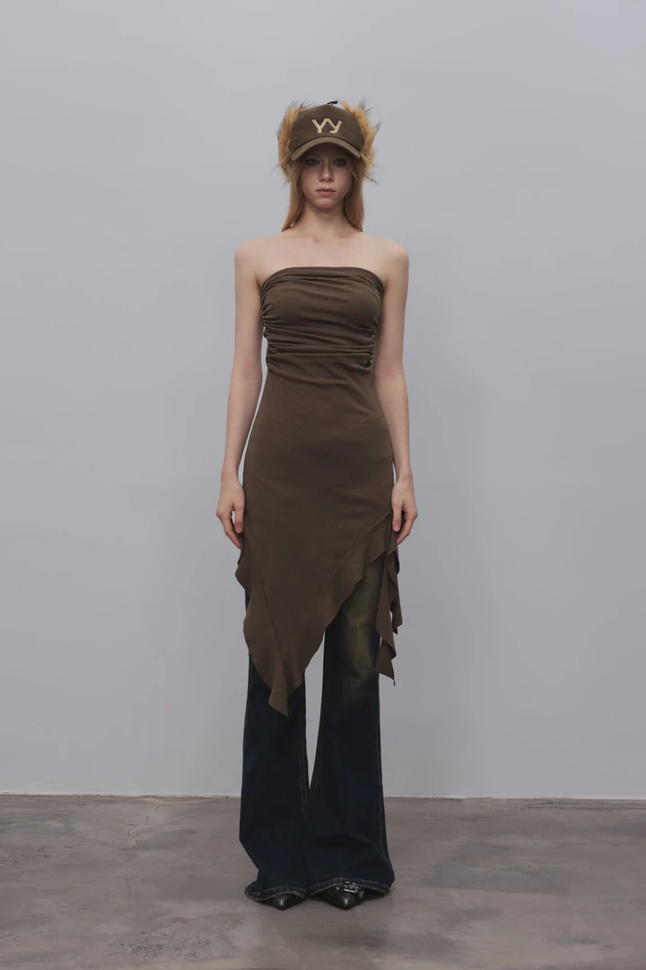 SuneRainbom新款棕色抹胸荷叶边连衣裙凸显曲线ganjue买手店