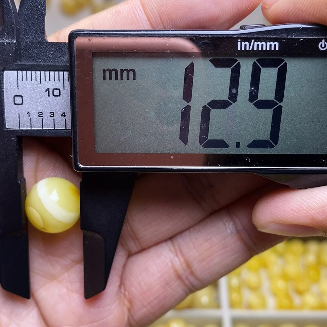 裸石琥珀未镶嵌蜜蜡圆珠