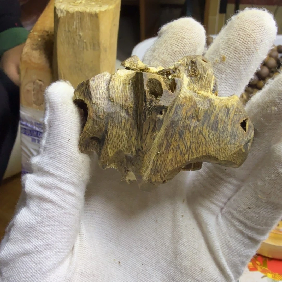 沉香沉香碎屑吐油22克