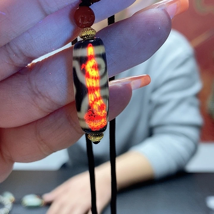 玛瑙/玉髓颈饰合金