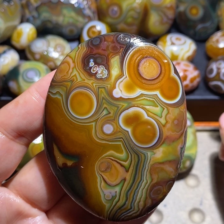 玛瑙/玉髓未镶嵌珠宝半成品