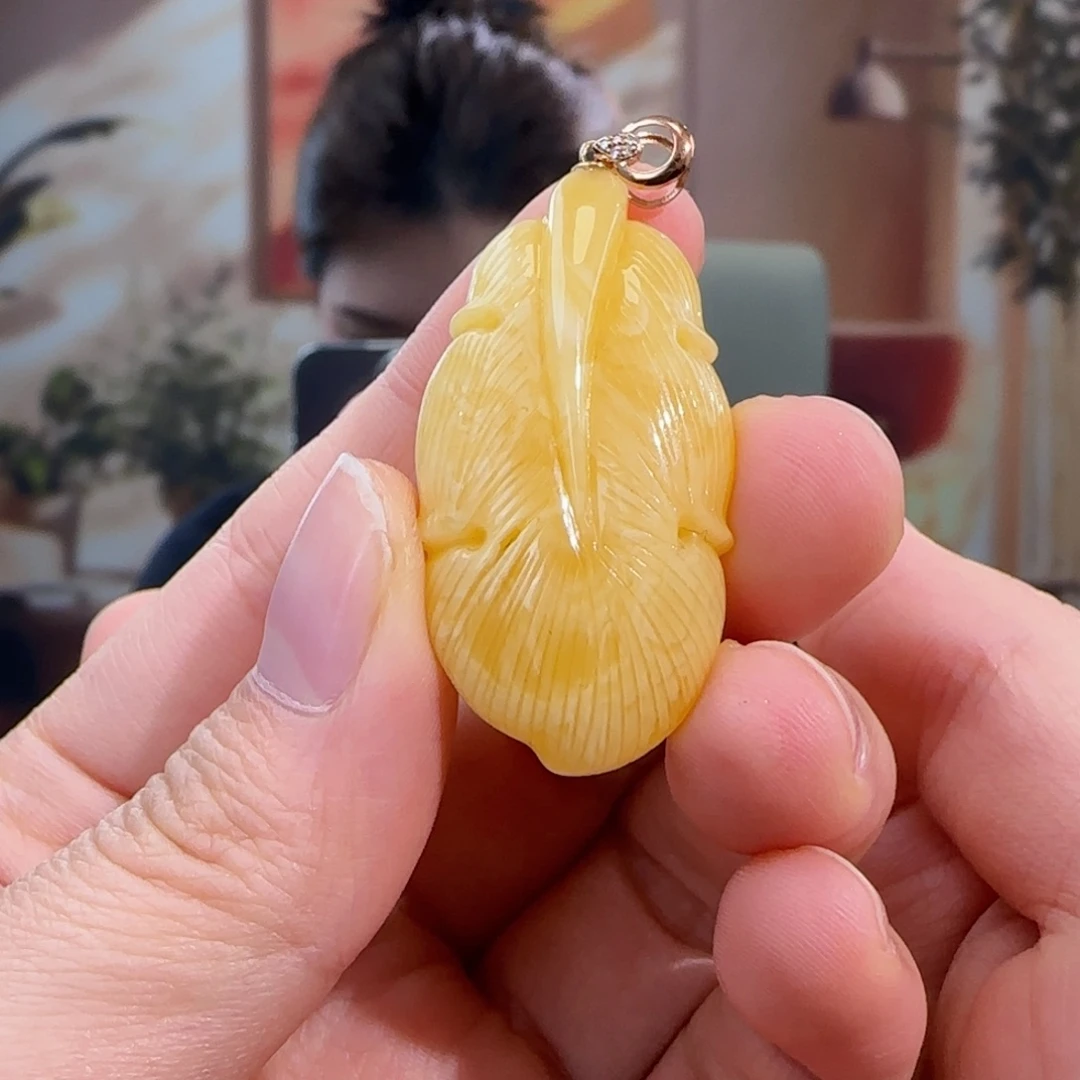 蜜蜡18K金镶嵌吊坠(不含链)