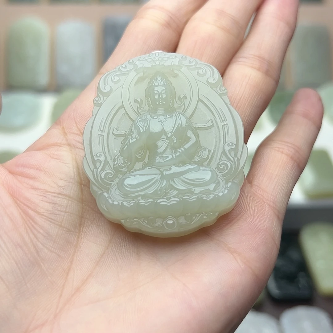 颈饰未镶嵌和田玉