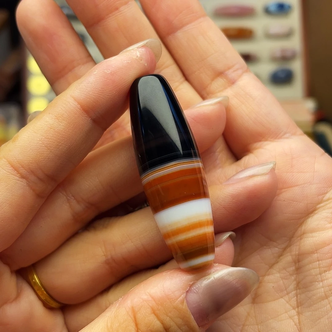 夏***语未镶嵌玛瑙/玉髓珠宝奇石