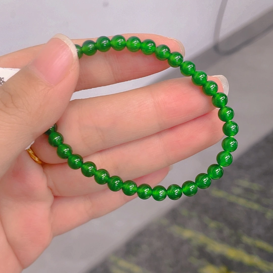 翡翠未镶嵌颈饰卡5