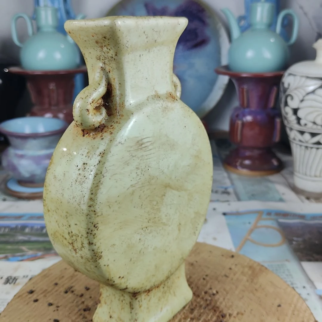 瓷片铜镜瓶官窑瓷器