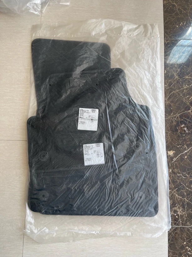 14-20款奥迪A3 A3L脚垫（如车内有其他脚垫请先咨询客服）