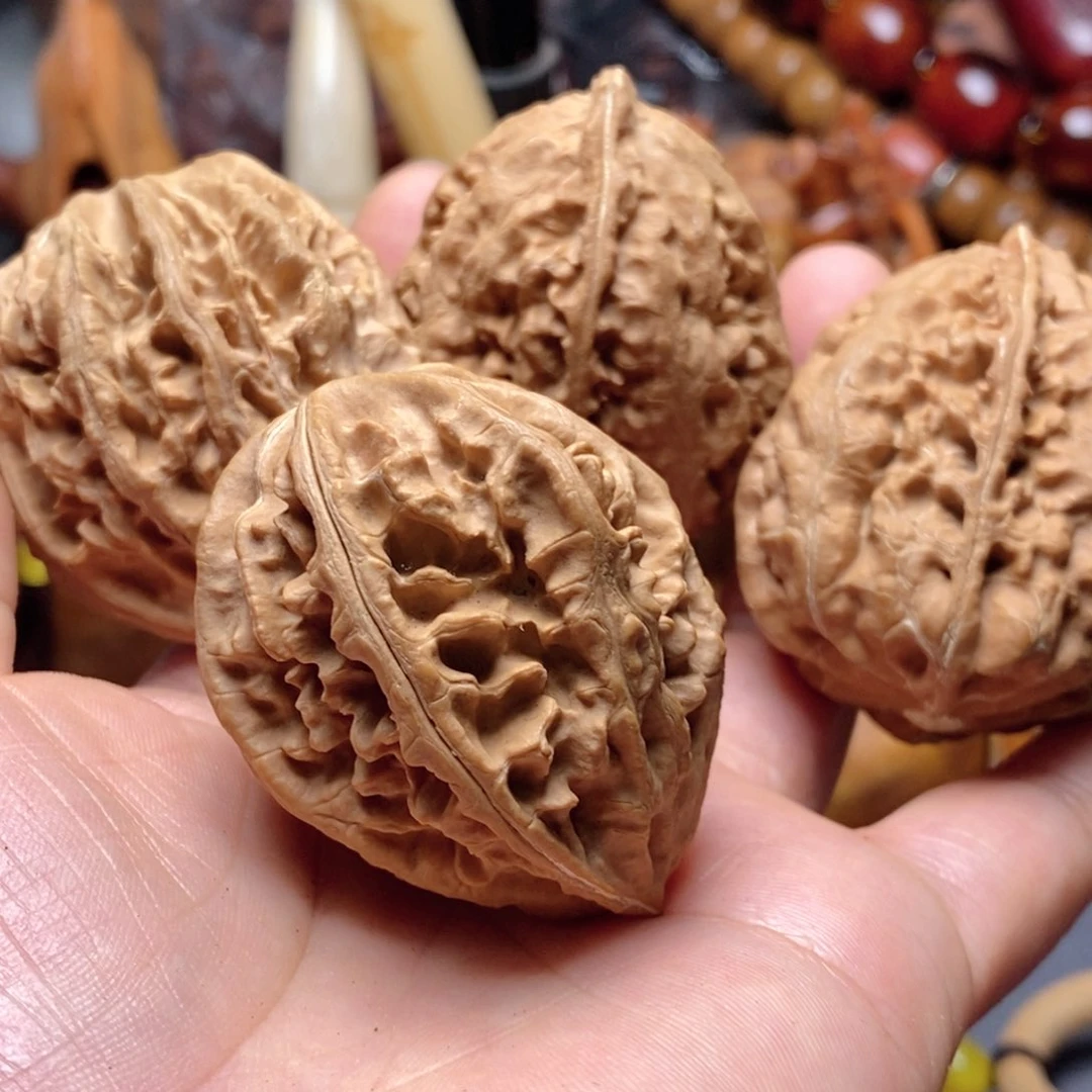 文玩核桃吊坠瑕疵101