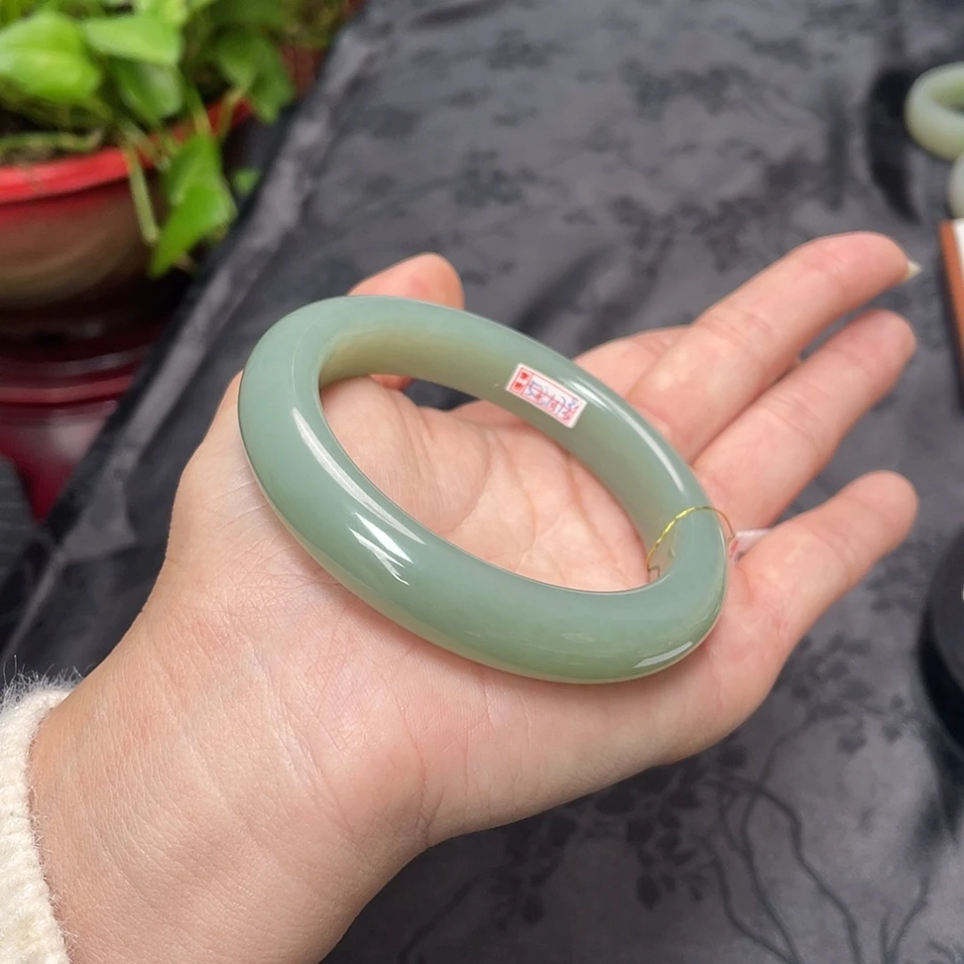 和田玉未镶嵌手镯-且末蓝