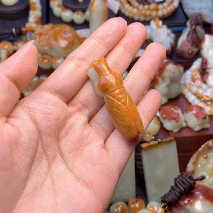 佐***夜岫岩河磨玉（透闪石质玉）未镶嵌挂件