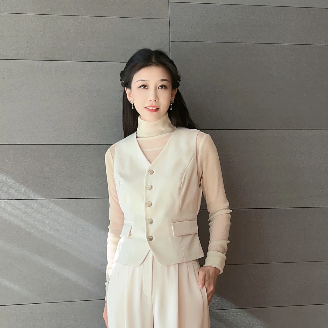 GIRDEAR哥弟【沓月雾】法式气质无袖马夹时尚修身百搭马甲女1400572