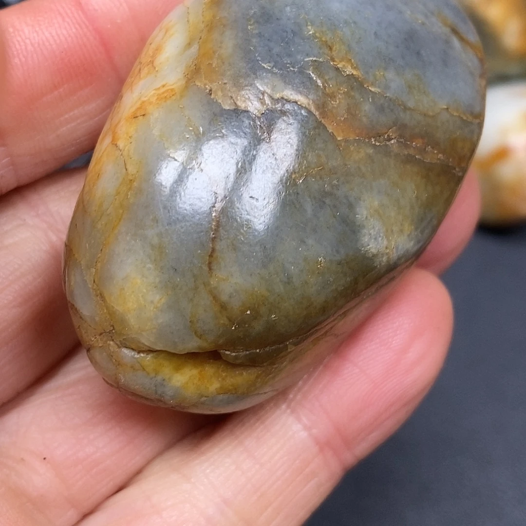 和田玉未镶嵌珠宝奇石