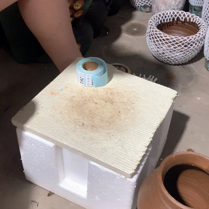 【闪购商品】瑕疵有孔高27口10