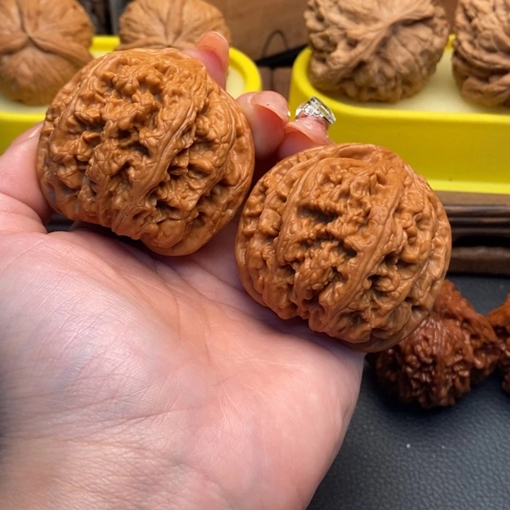 已***了把件文玩核桃313粗筋49全品