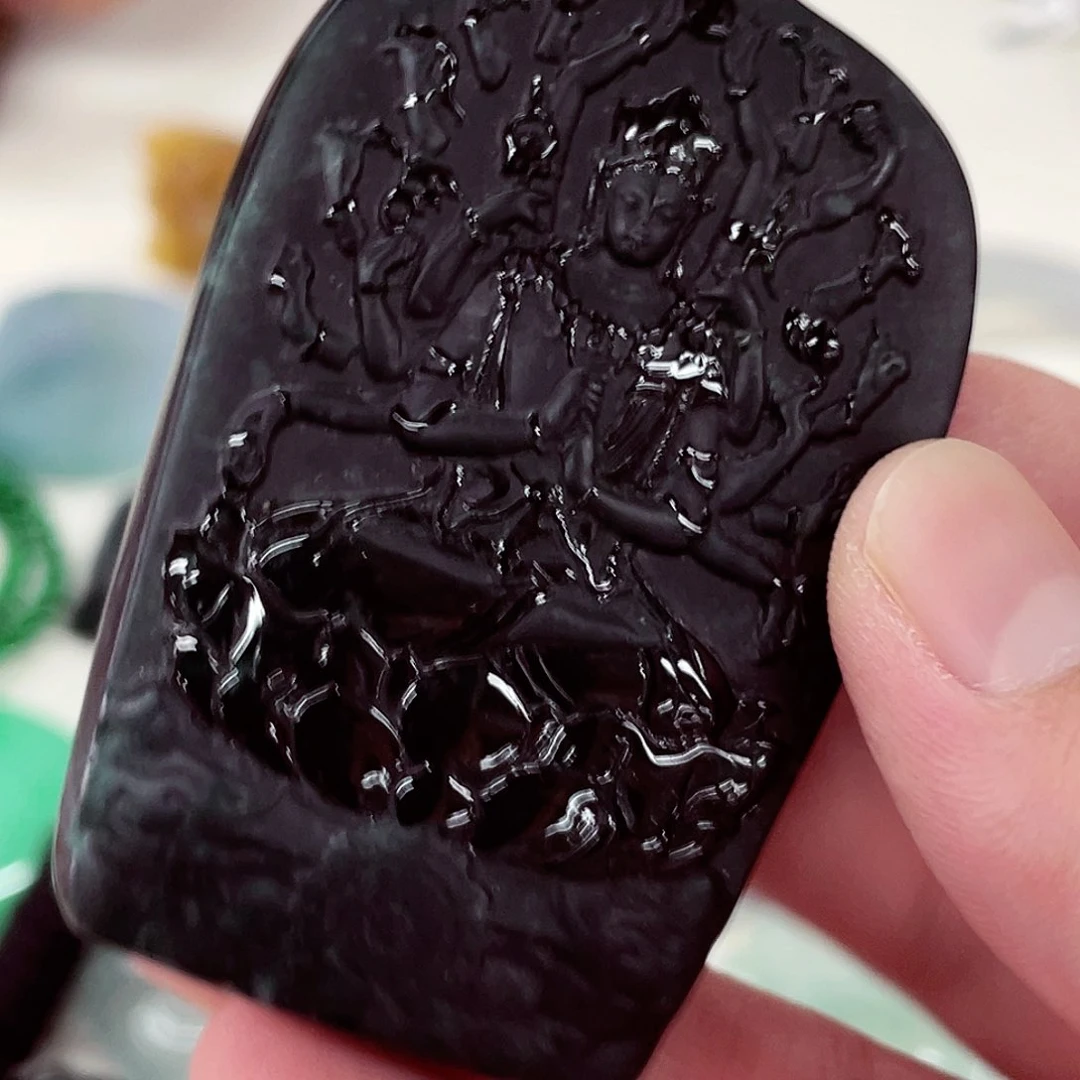 翡翠未镶嵌颈饰先鉴后发一物一证