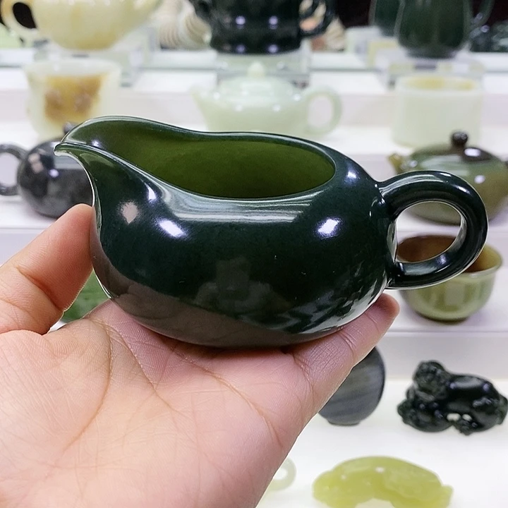 未镶嵌和田玉挂件公道杯