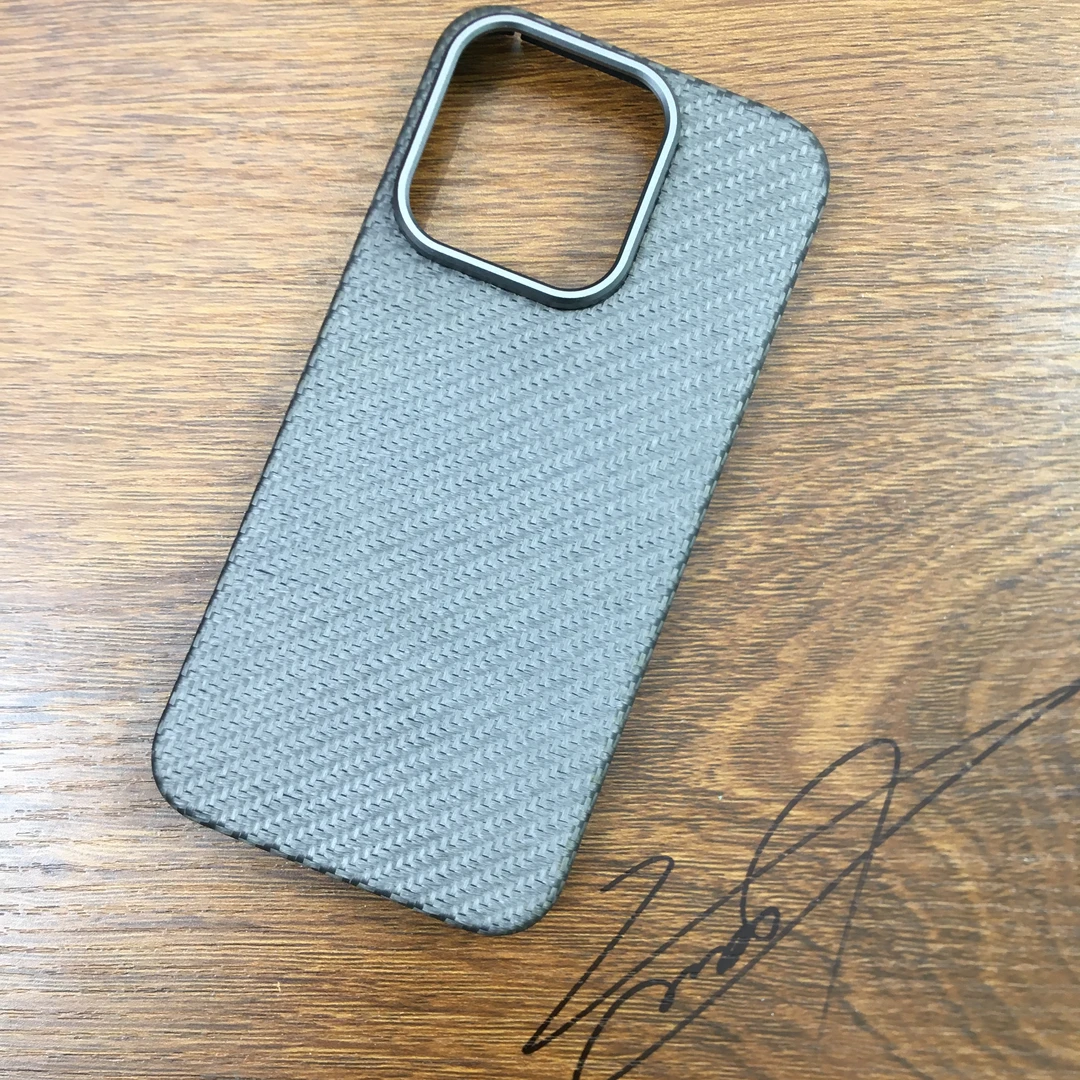 准新品  多了没有孤品15pro钛金全包磁吸凯夫拉手机壳