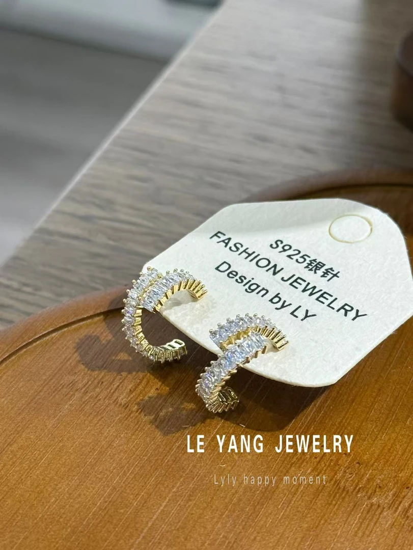 铜合金无非金属耳饰 LE YANG【螺旋星芒】银色简约拼色欧美耳环