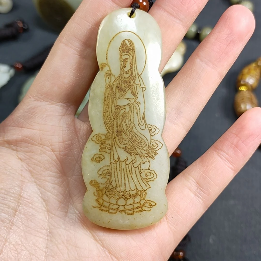 和田玉颈饰未镶嵌