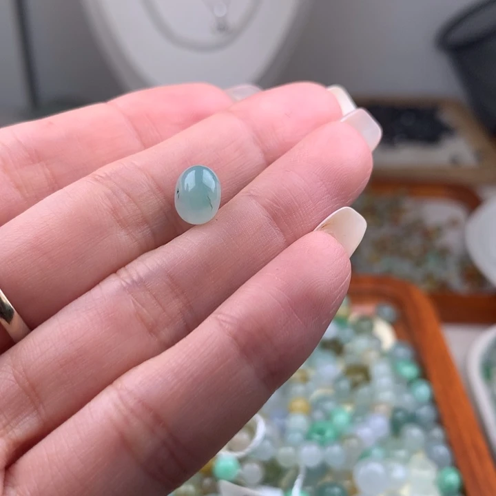 翡翠散珠j****9鼓珠一个有纹