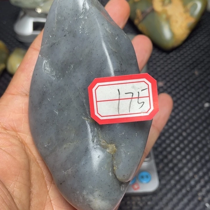 颈饰未镶嵌和田玉175