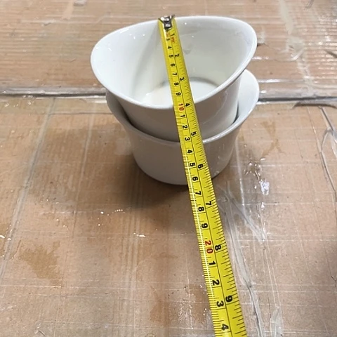 微瑕，不明火，口径9高度5，5个元宝