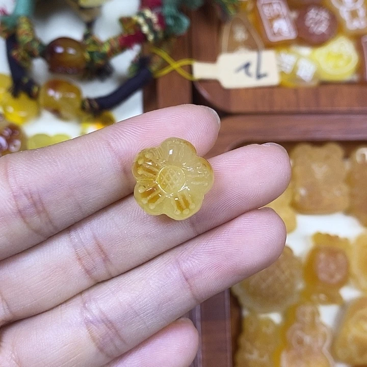 橄榄核吊坠小花27