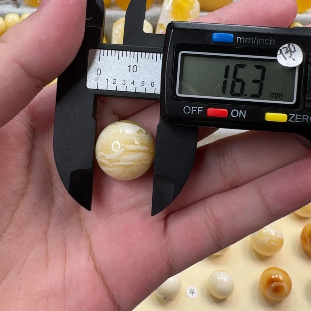 琥珀未镶嵌裸石圆珠