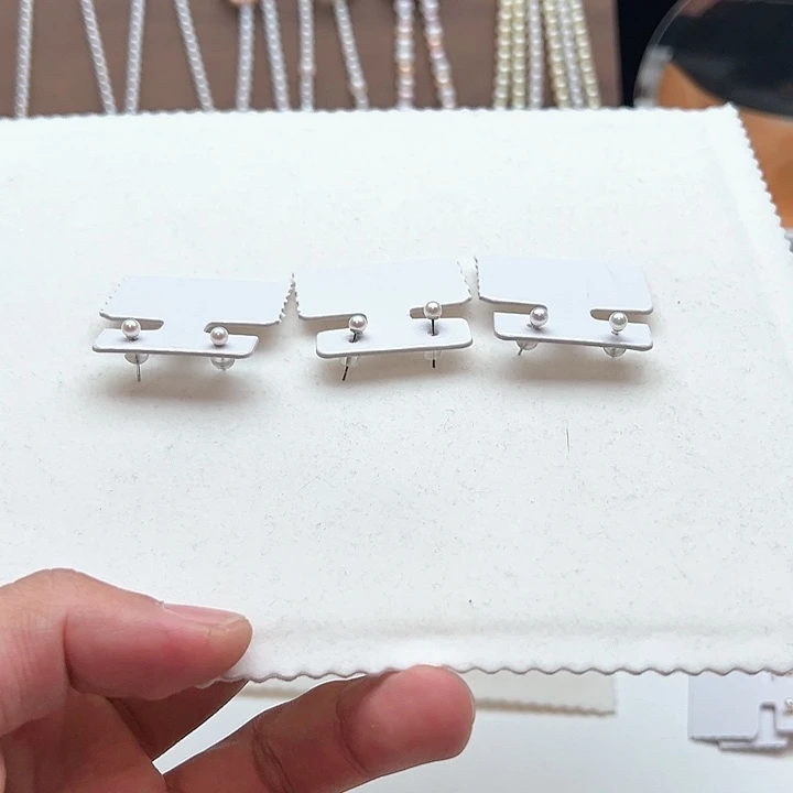 银S925镶嵌淡水珍珠耳饰