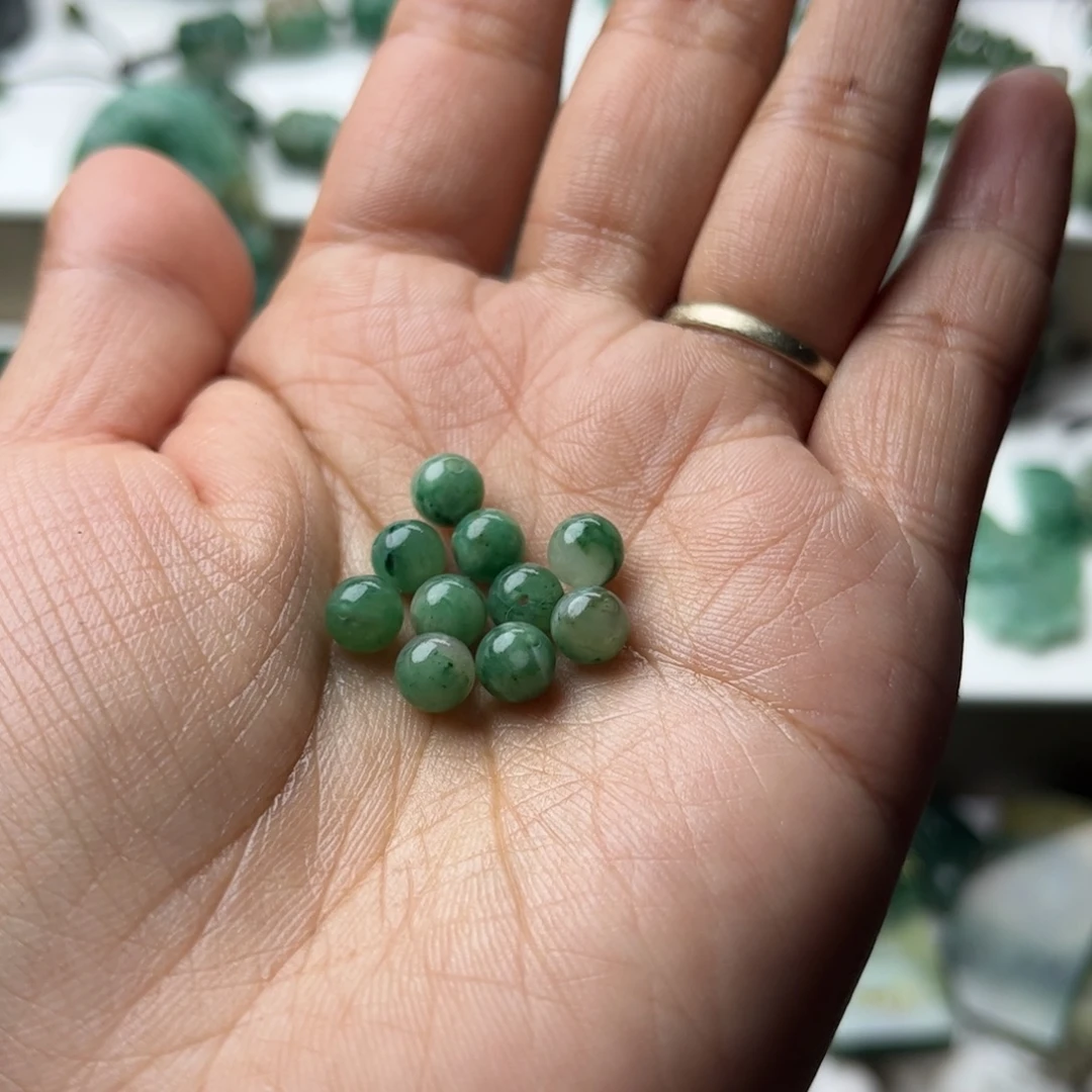 用***5独山玉未镶嵌挂件