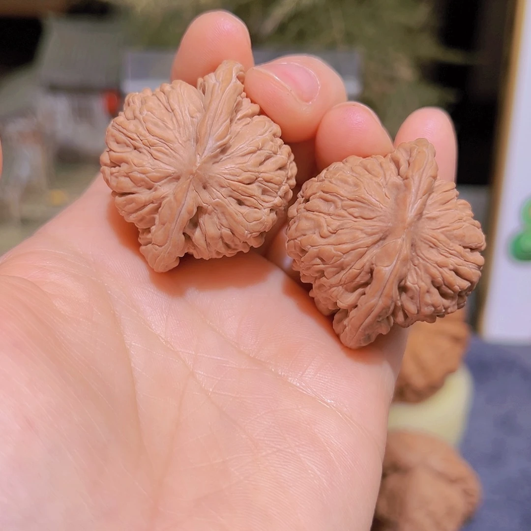 文玩核桃吊坠安****室汉高楼