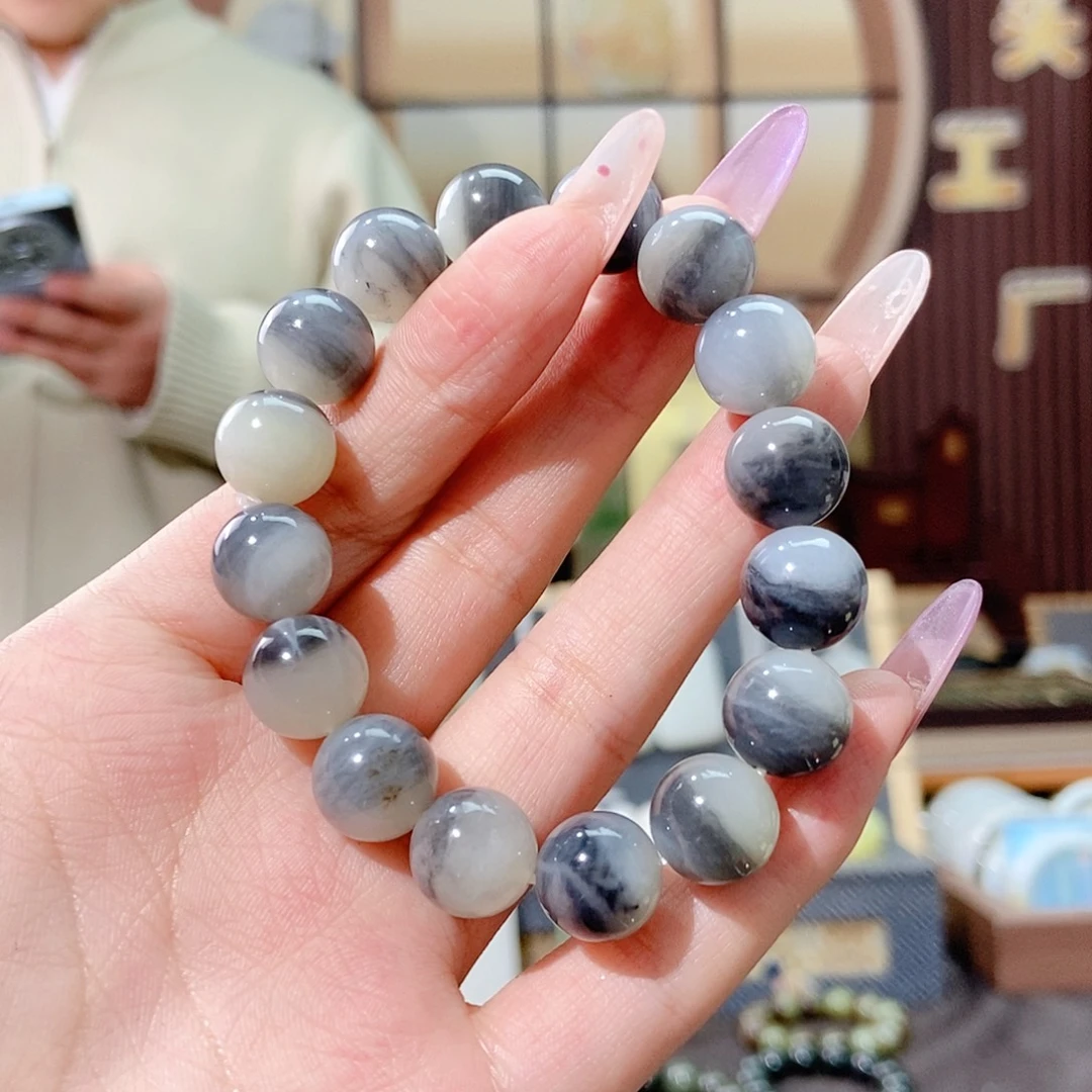全***丶和田玉未镶嵌手链