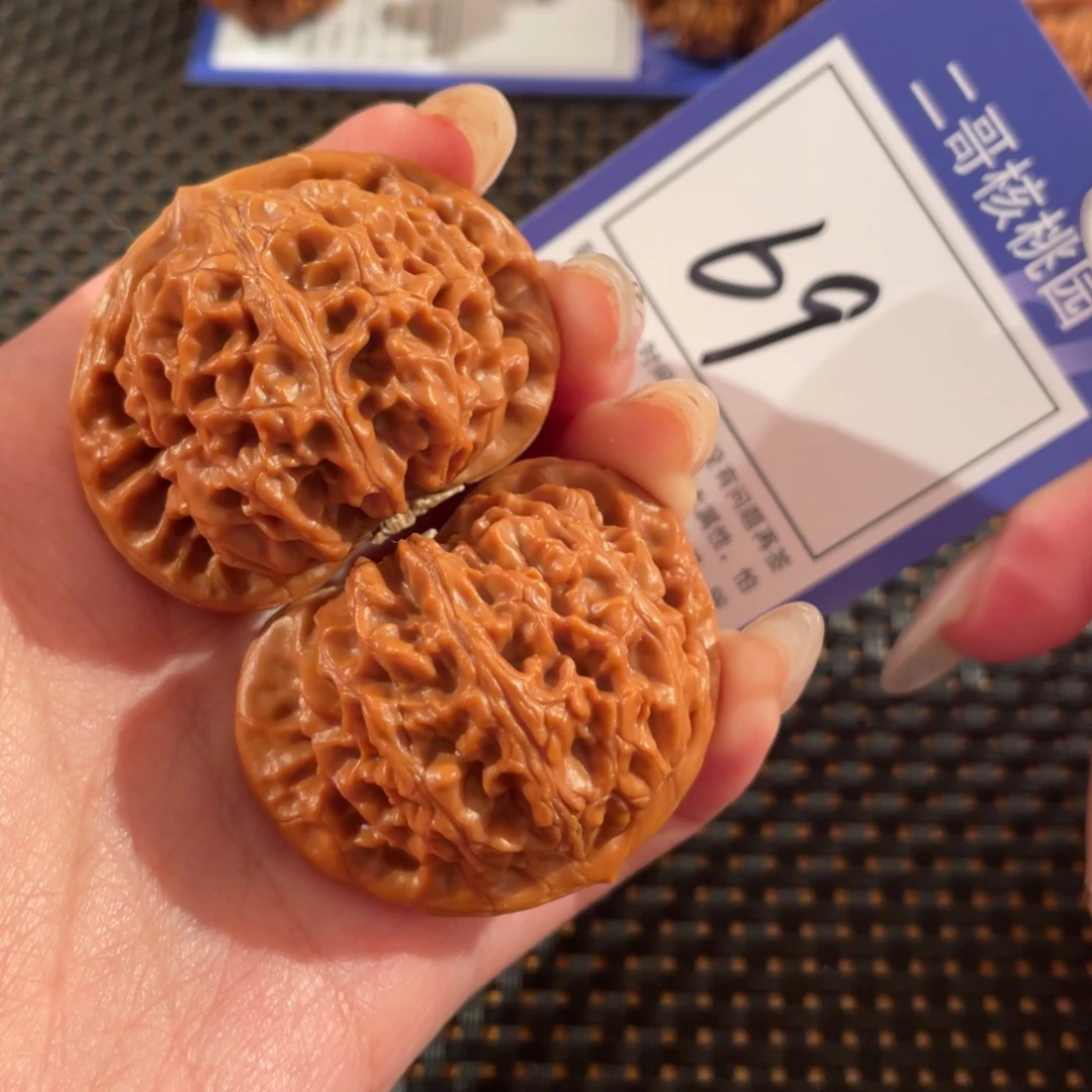 文玩核桃把件69号42尺宫灯