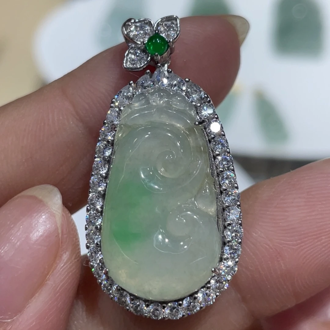 翡翠颈饰银S925镶嵌翡翠
