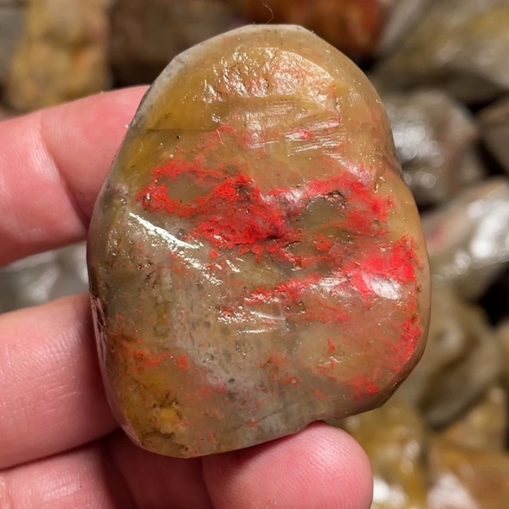 田黄石76克昌化鸡血石