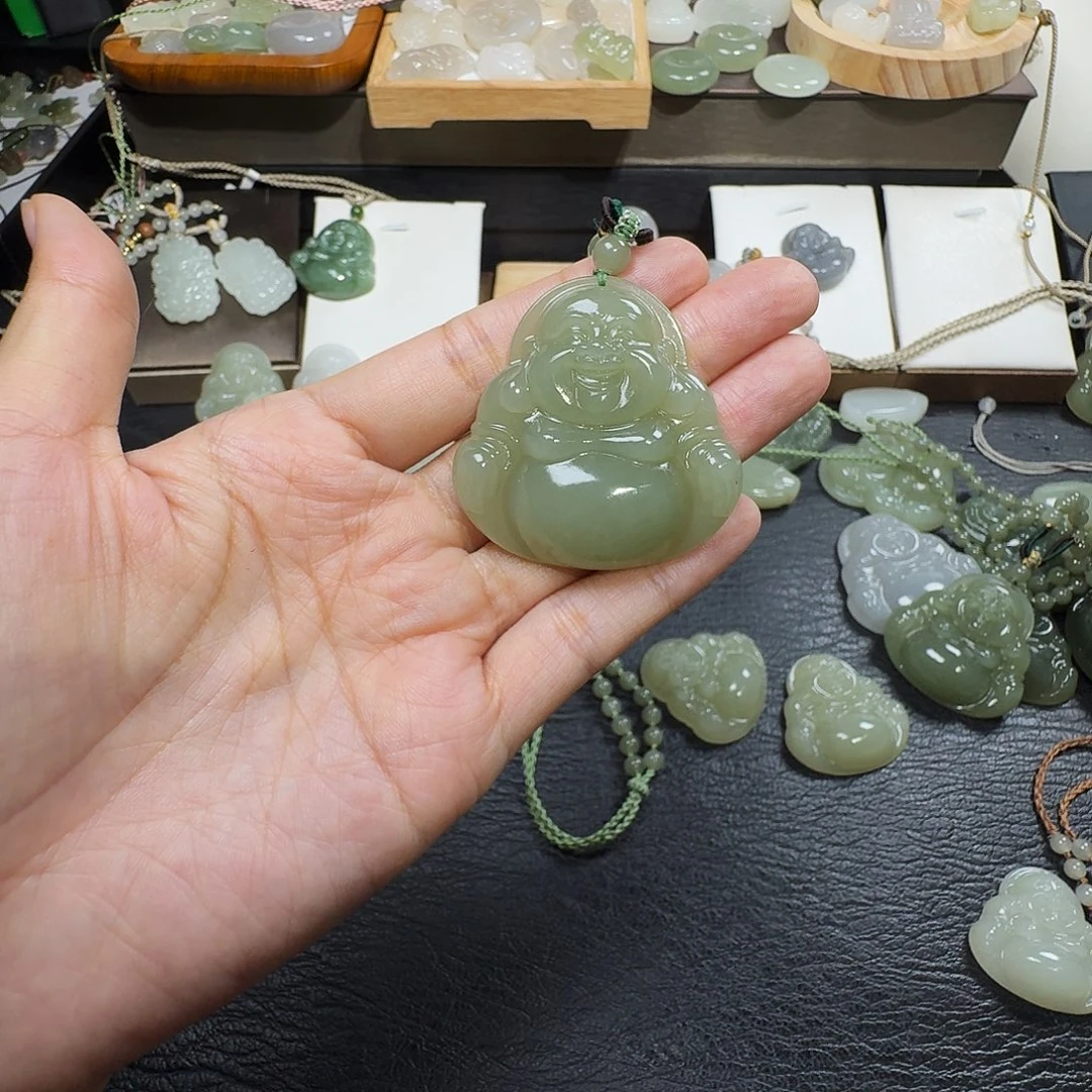 *****颈饰未镶嵌和田玉