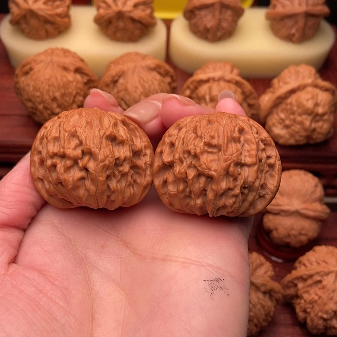 桃核把件扶****迪山地磨盘40