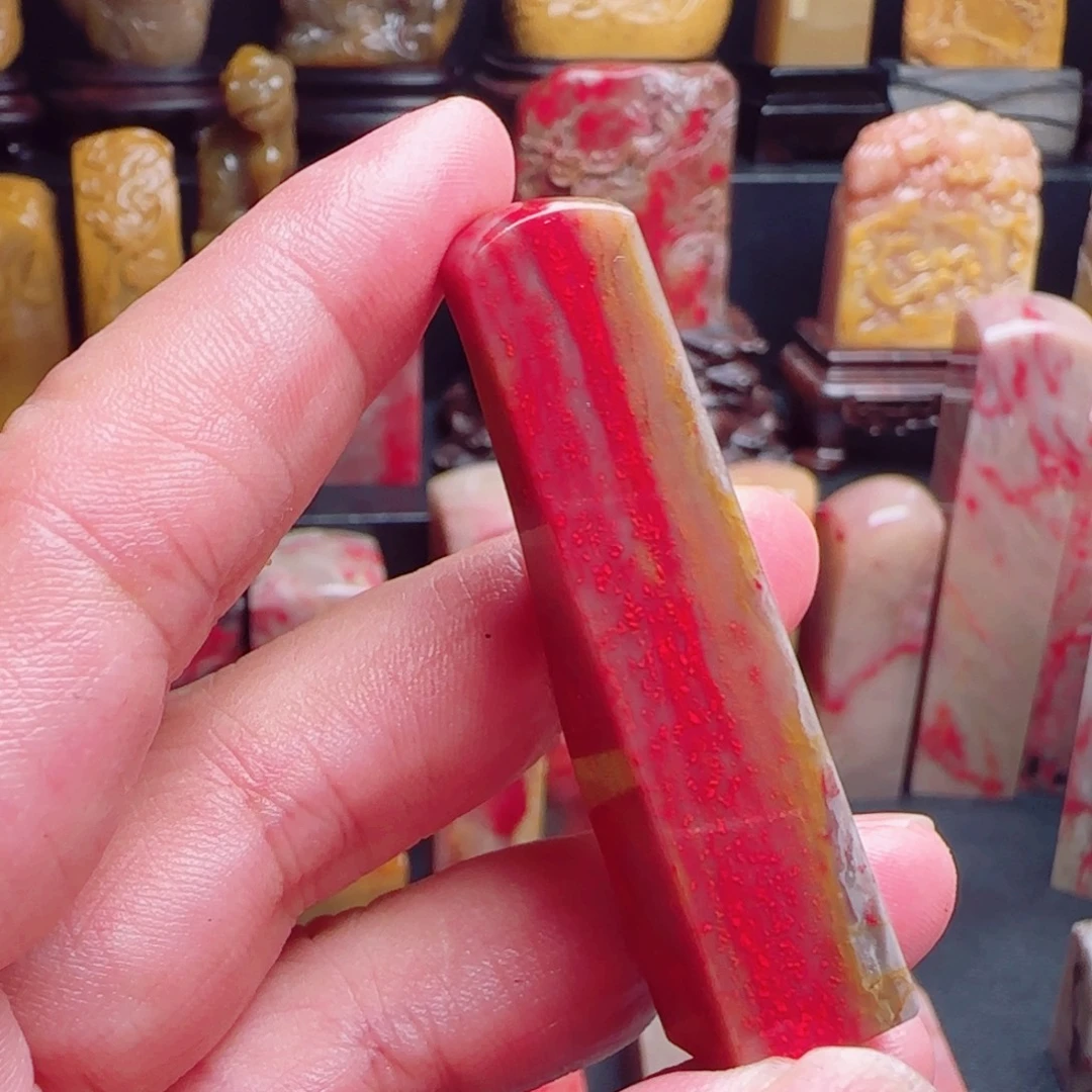 昌化石昌化鸡血石