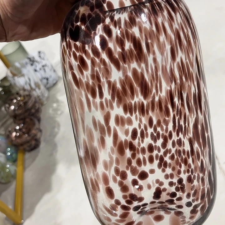 高度30厘米的豹纹花瓶