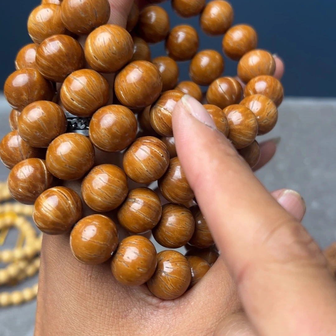 桃核手串///////////2