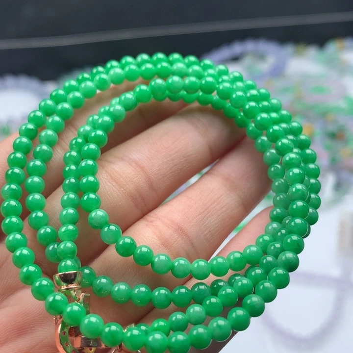 翡翠手镯未镶嵌卡