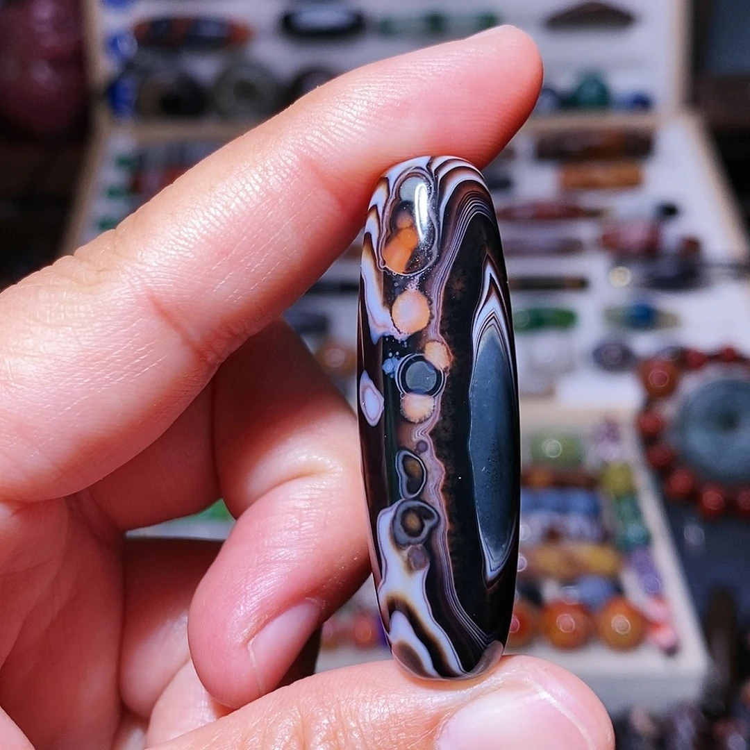 玛瑙吊坠未镶嵌….