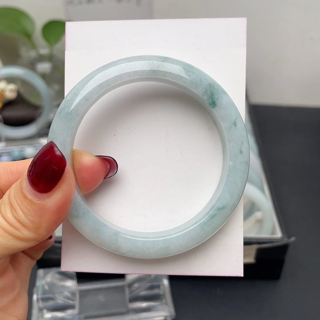 翡翠手镯未镶嵌52.3正圈