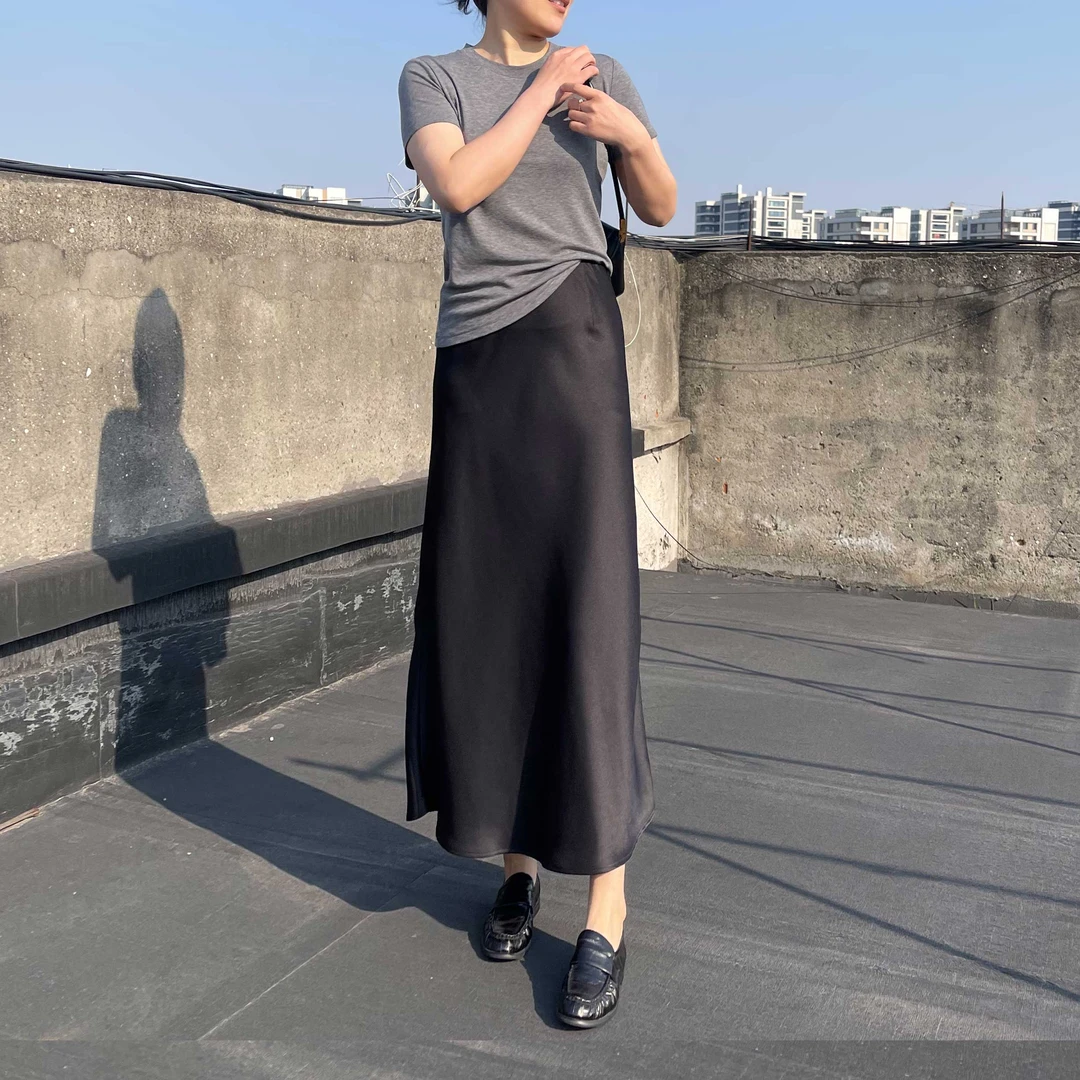 黑色半身裙2025夏季新款高腰显瘦气质中长款垂感大摆A字裙伞裙潮